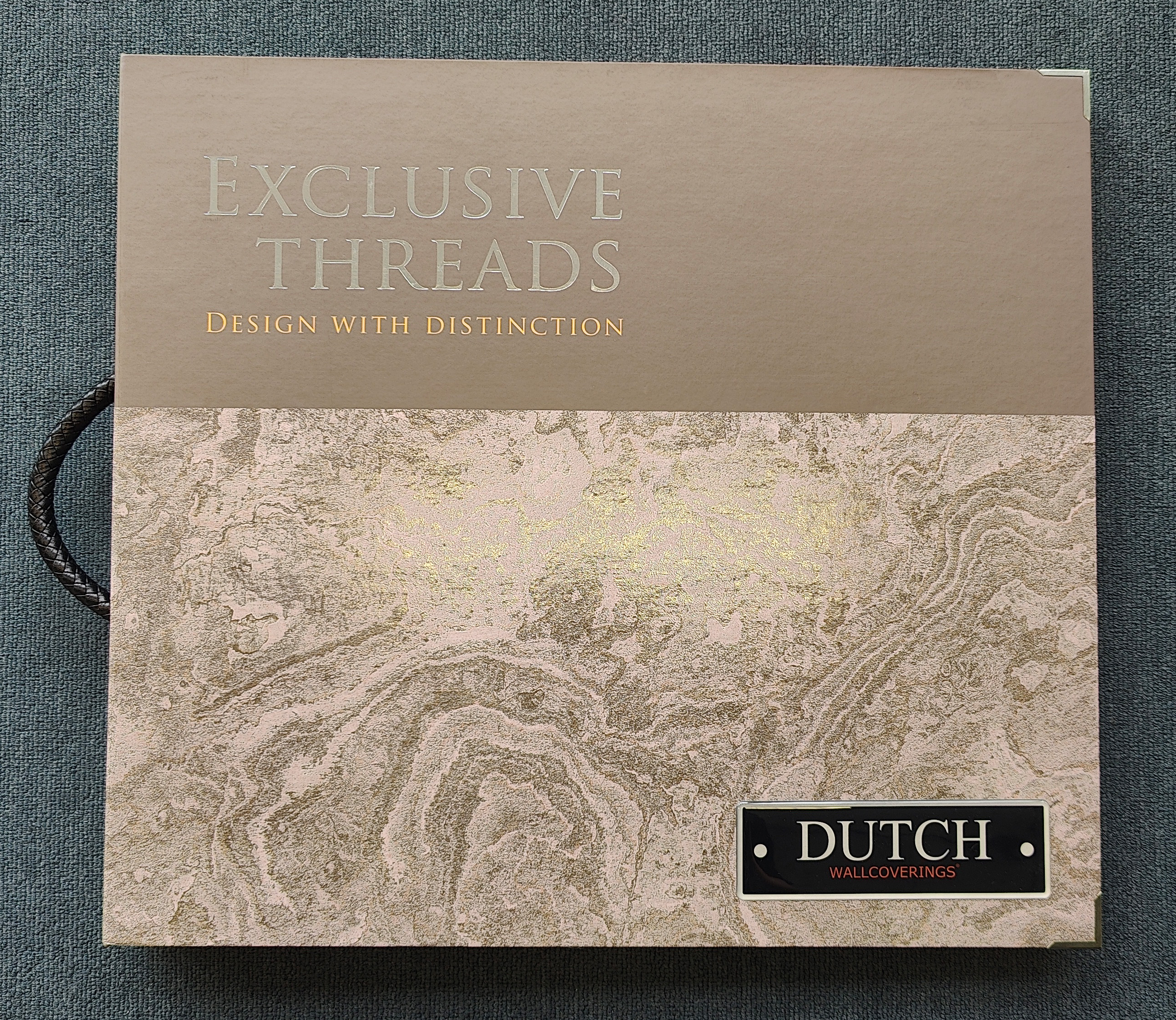 Behang - Hotel Chique - Exclusive Threads  - Dutch Wallcoverings